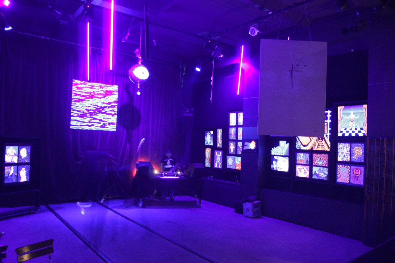 [X]_From Here To Nowhere  – Die&nbsp;Ausstellung